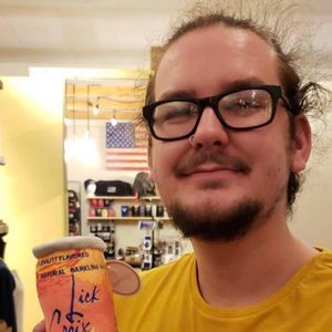 Meet your Posher, Ethan